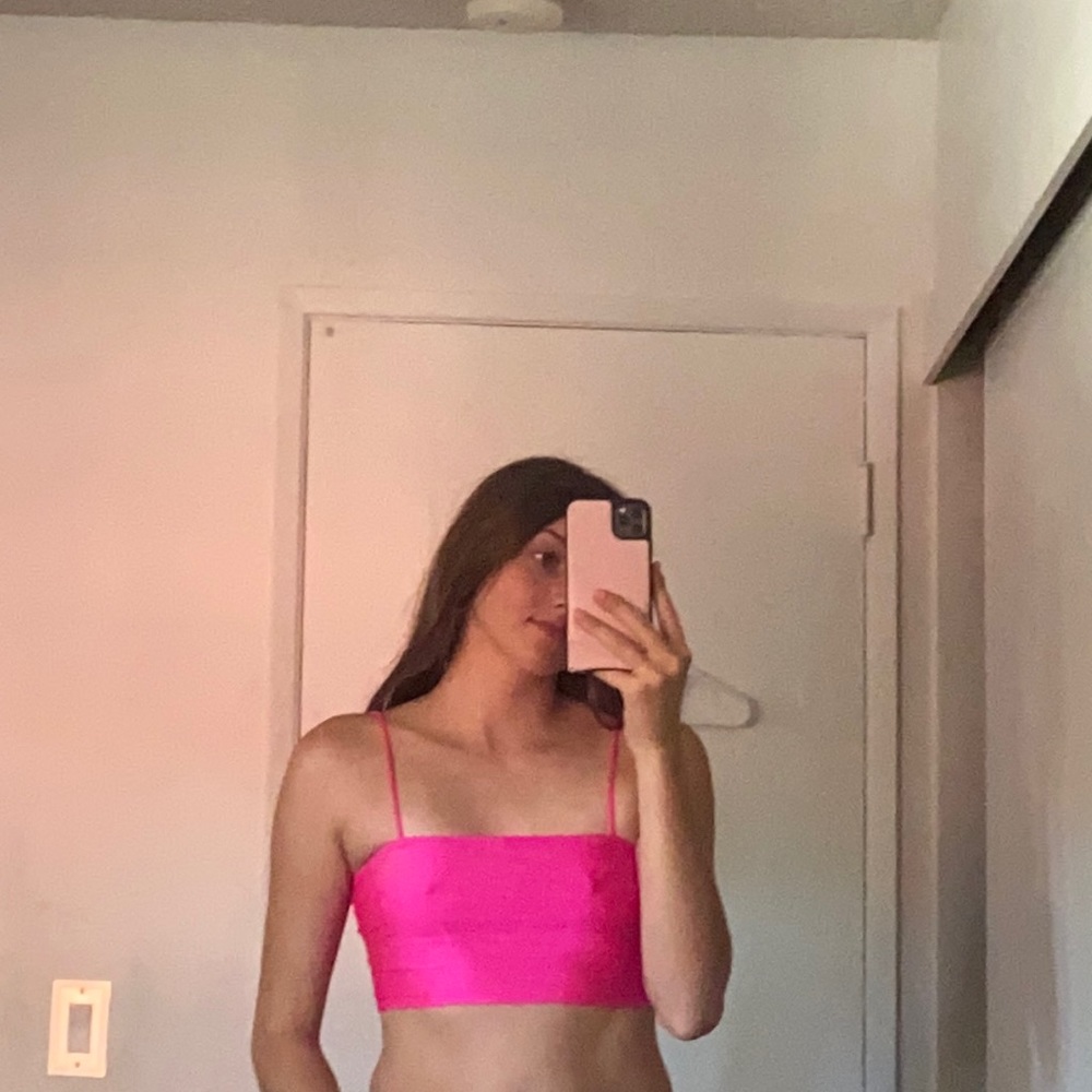 neon pink crop top